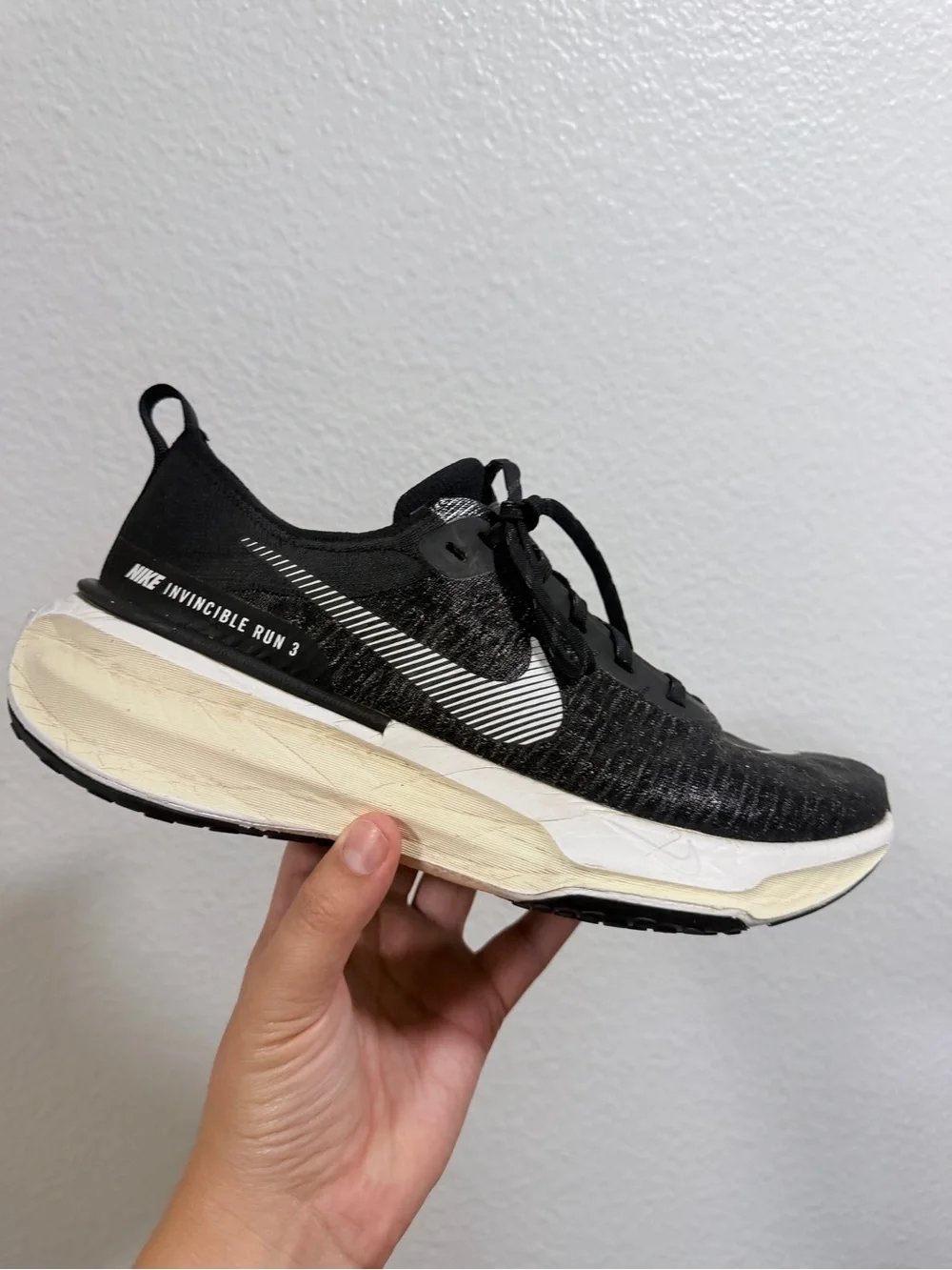 Nike Black and White Men Invincible Run 3 Athletic Shoe
